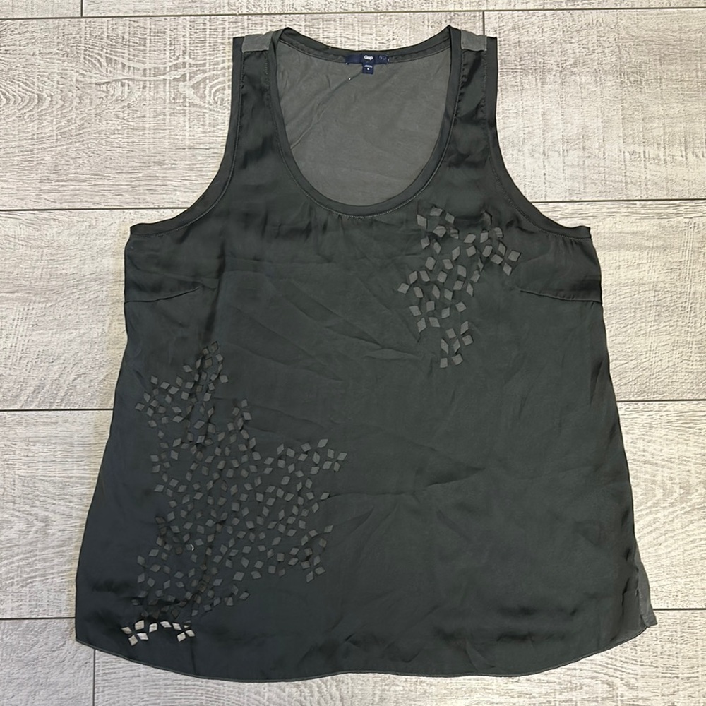 GAP Black Sleeveless Tank Top with Decorative Dots